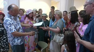 Бато Дугаржапов удивил Новосибирск перформансом на открытии выставки