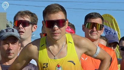 Жара не помешала тысячам участников выйти на старт Сибирского фестиваля бега
