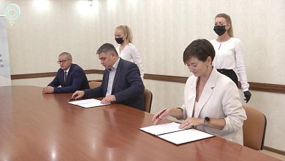 Минсоцразвития Новосибирской области и HeadHunter подписали соглашение о сотрудничестве
